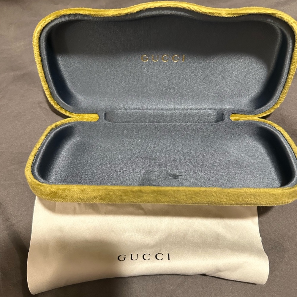 Gucci Sunglasses - Picture 9 of 9